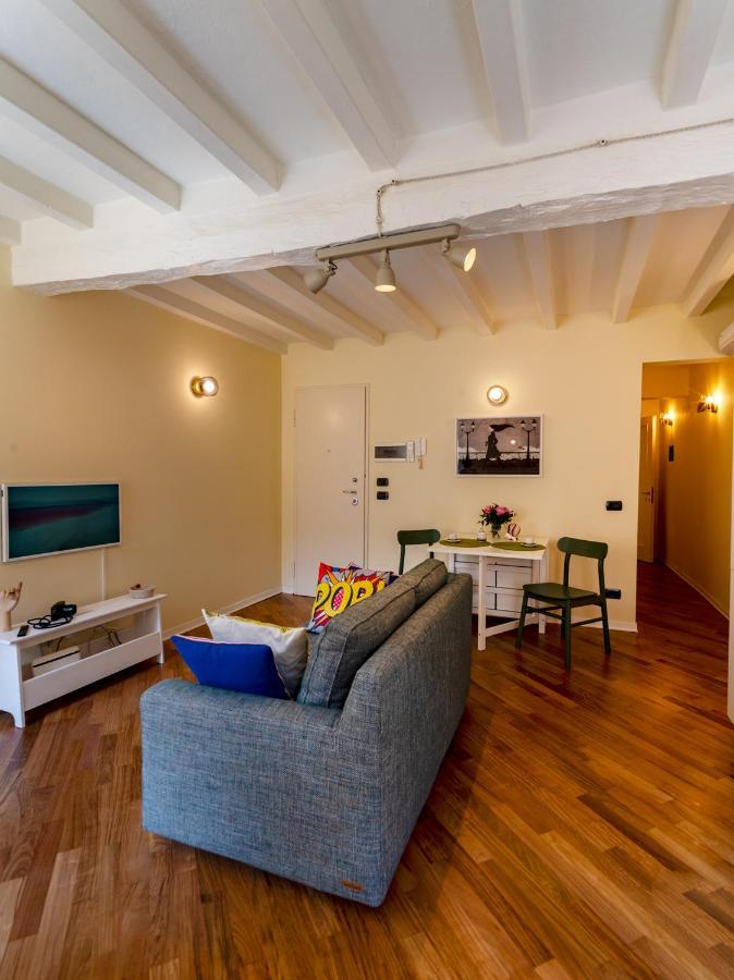 Апартаменты Buro Nel Borgo Парма Экстерьер фото